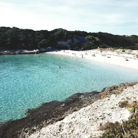 Air-conditioned Porto Vecchio, 500 M Sea, 6 People, Two Bathrooms